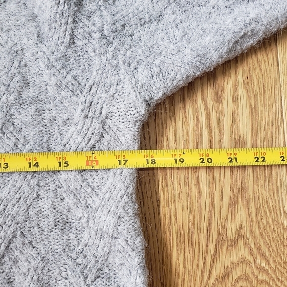 BKE Grey Quarter Zip Mock Neck Eyelash Sweater size Xtra Small - Picture 5 of 9